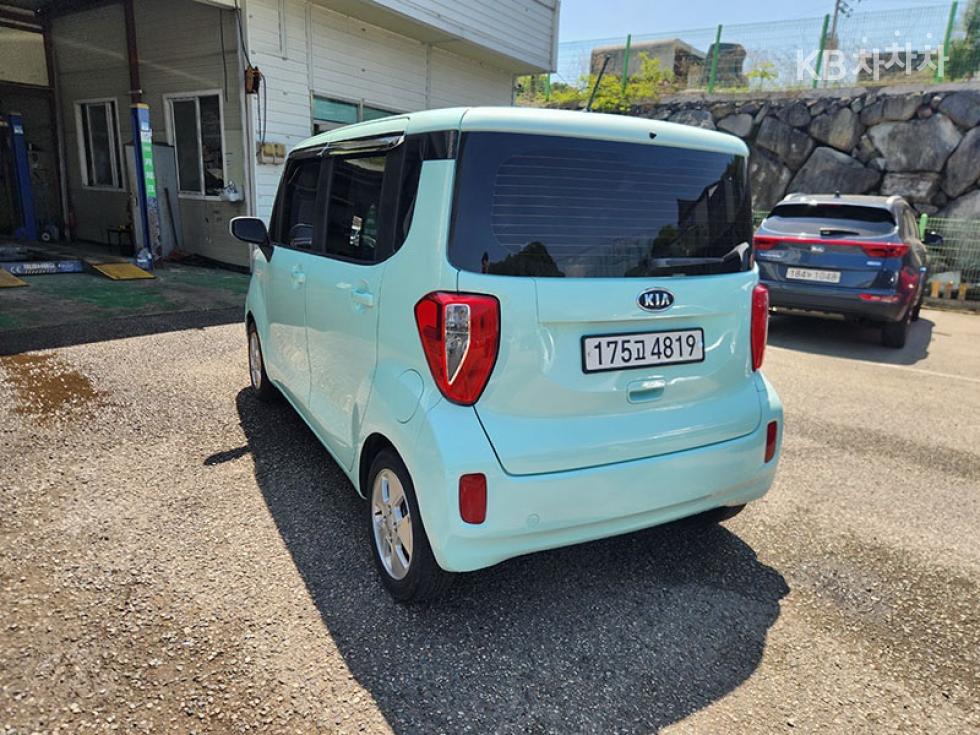 2012 - kia ray