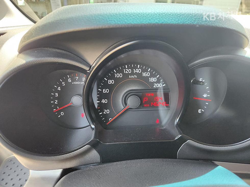 2012 - kia ray