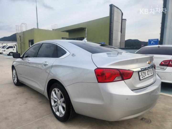 Chevrolet Impala 2.5 LT 5