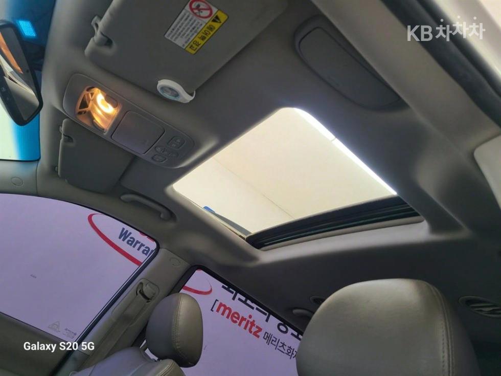 2012 - kia carnival
