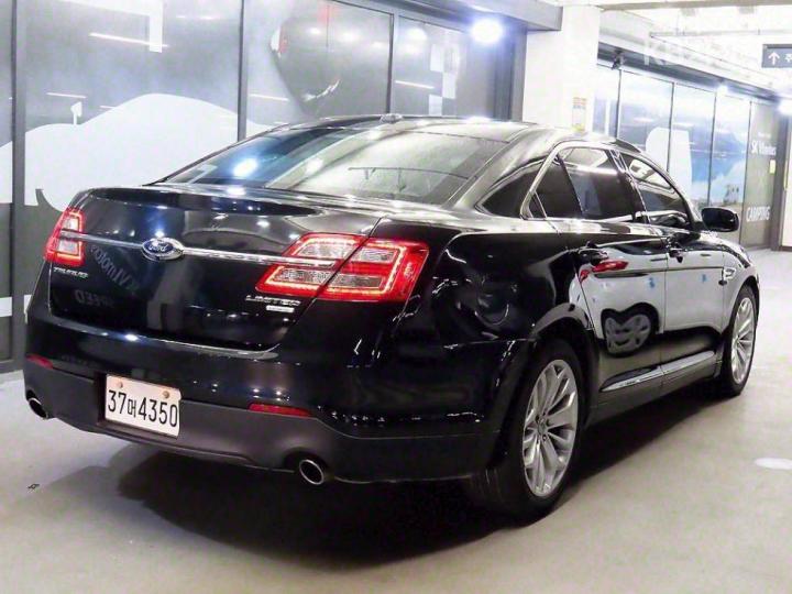 Ford Taurus New 2.0 Limited EcoBoost 5