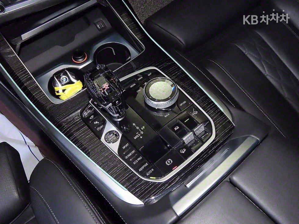 BMW X7 — miniaturë 12