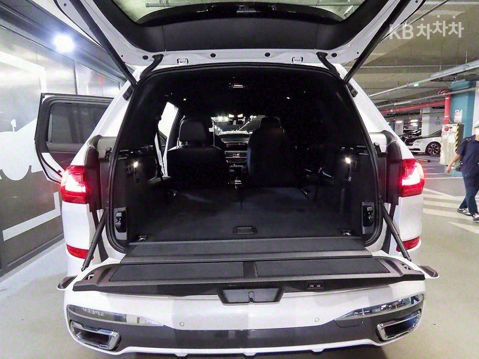 BMW X7 — miniaturë 16