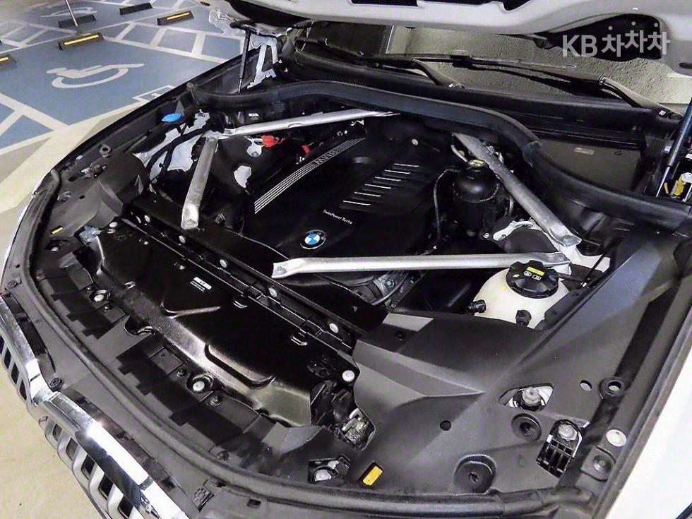 BMW X7 — miniaturë 19