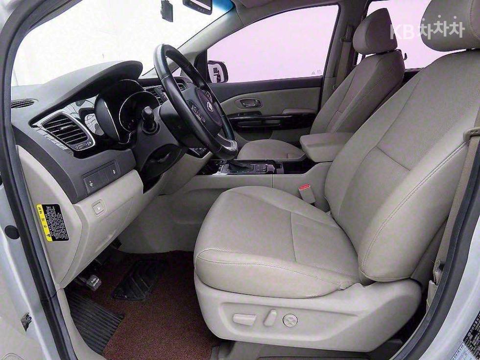 2016 - kia carnival