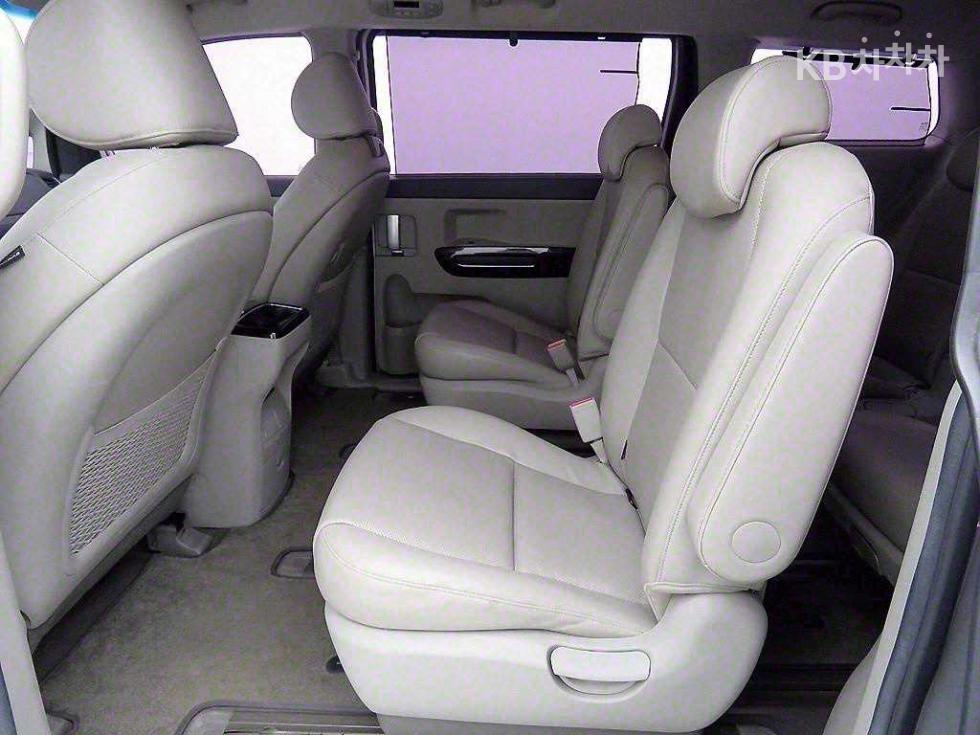 2016 - kia carnival