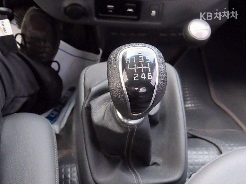 2022 - kia bongo iii