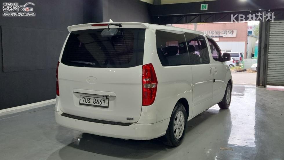 Hyundai Starex — miniaturë 2