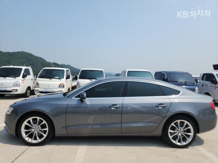 Audi A5 NEW 35 TDI Quattro Sportback 8TA 5