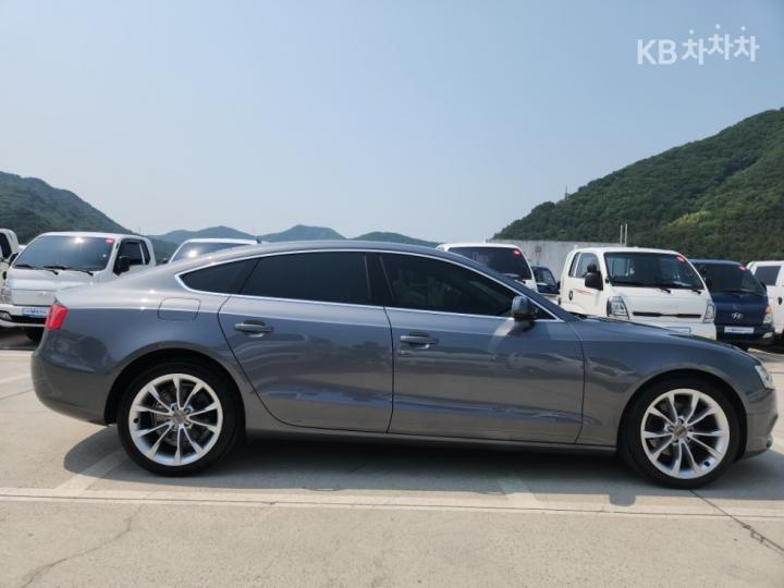 Audi A5 NEW 35 TDI Quattro Sportback 8TA 6