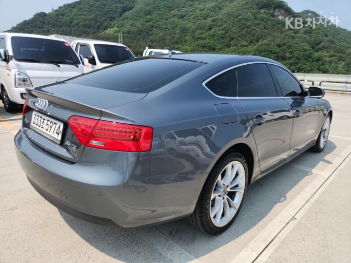 Audi A5 NEW 35 TDI Quattro Sportback 8TA 7