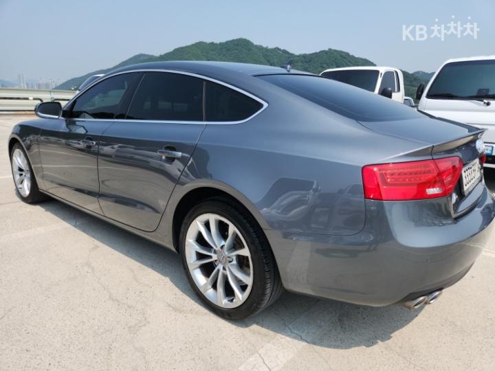 Audi A5 NEW 35 TDI Quattro Sportback 8TA 8