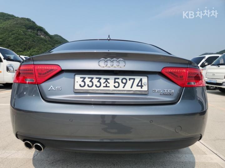 Audi A5 NEW 35 TDI Quattro Sportback 8TA 9