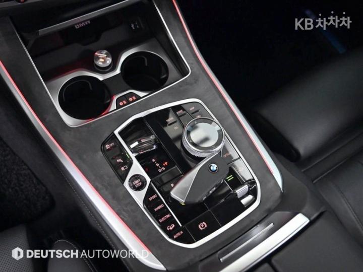 BMW X5 G05 xDrive 50e xLine 10