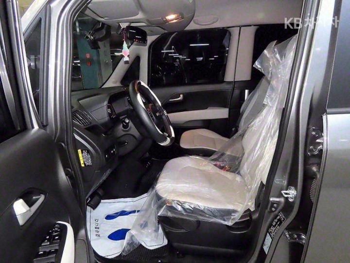 Kia Ray 1.0 Gasoline Signature - фото 6