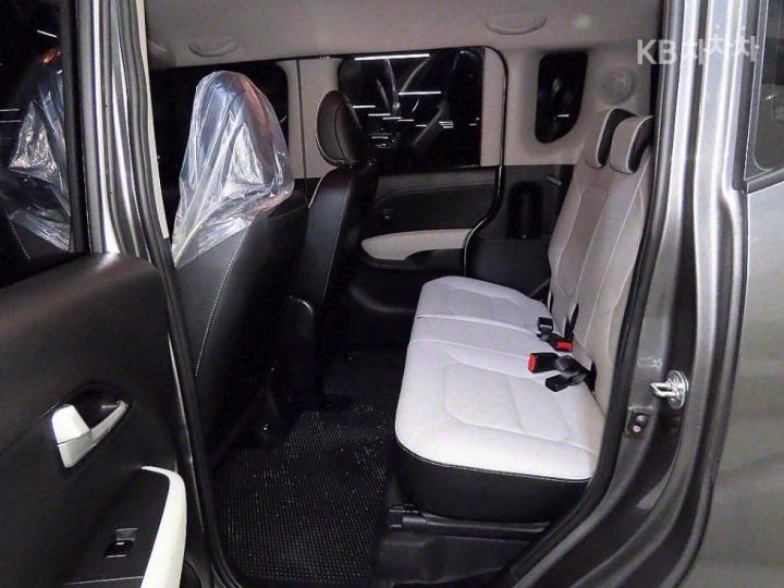 Kia Ray 1.0 Gasoline Signature - фото 7