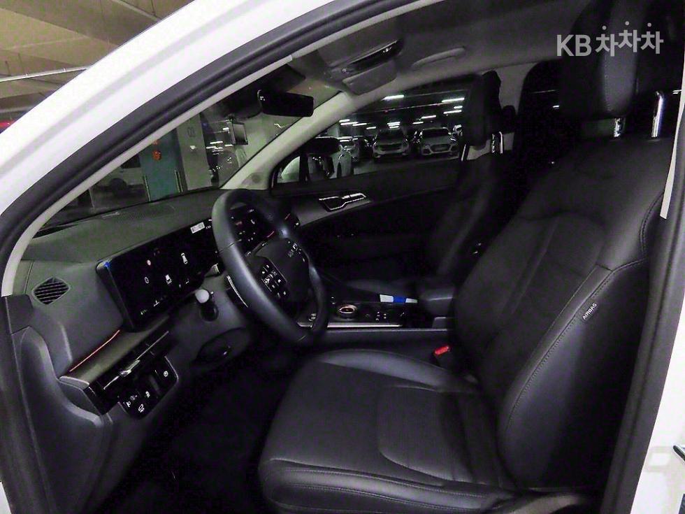 2025 - kia sportage