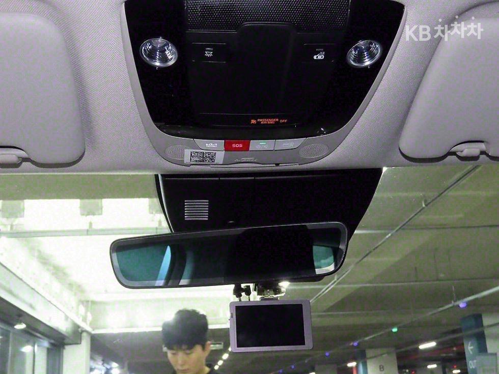2025 - kia sportage