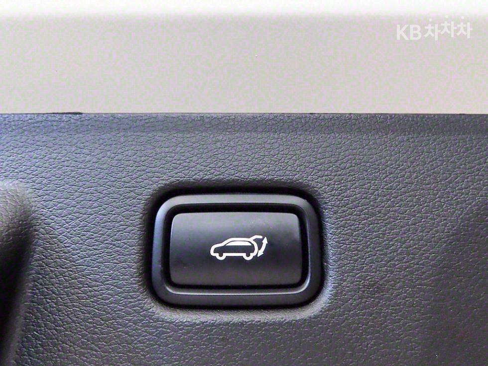 2025 - kia sportage