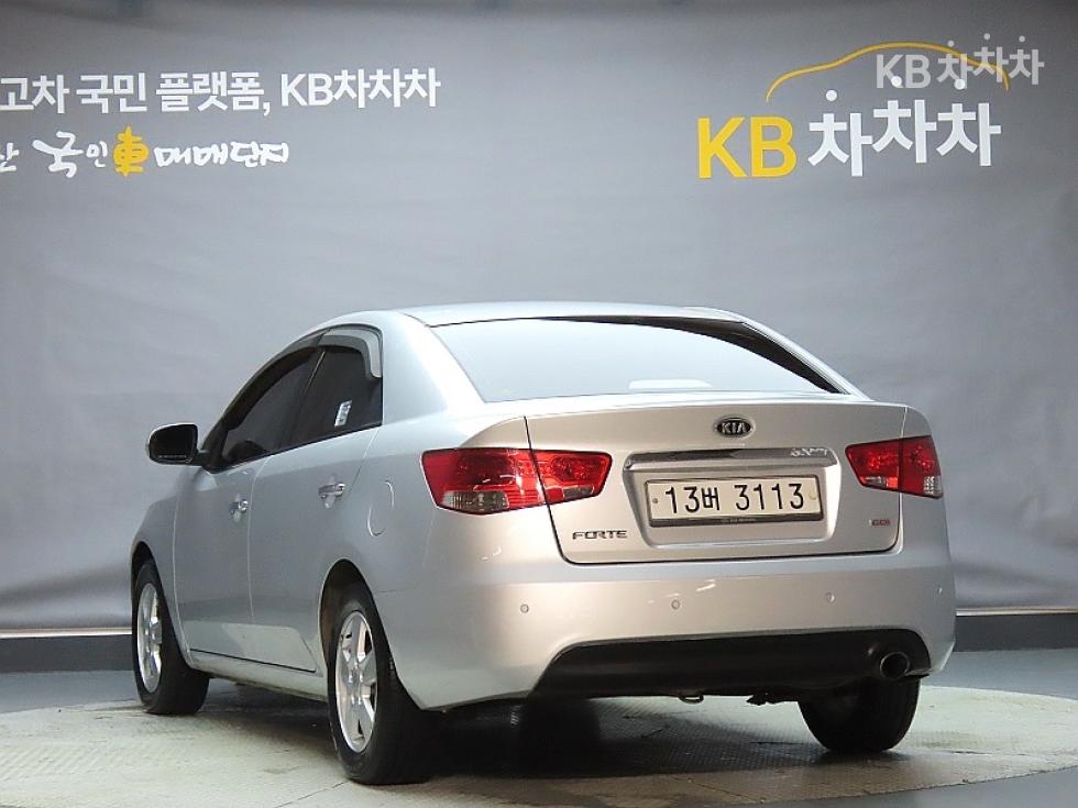 2011 - kia forte