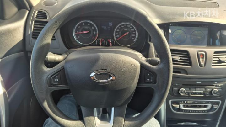 Renault SM5 Nova Classic 6