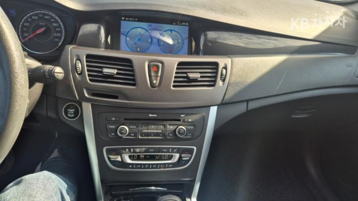 Renault SM5 Nova Classic 7