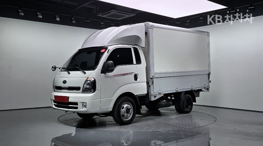 2022 - kia bongo iii