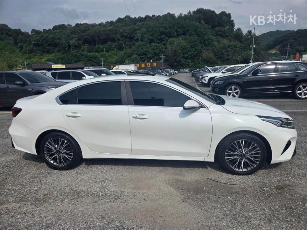 2022 - kia k3