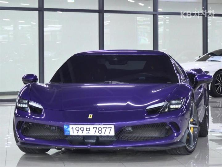 Ferrari 296 GTB 3.0 V6 Base Type 2