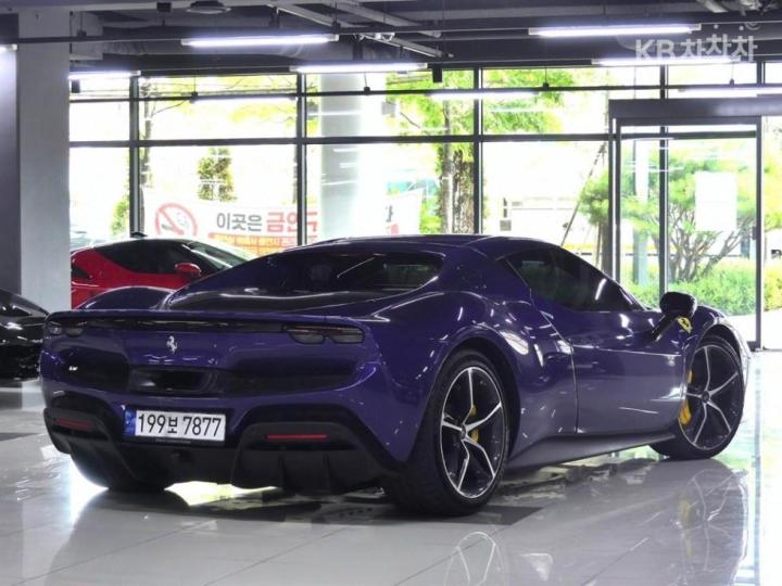 Ferrari 296 GTB 3.0 V6 Base Type 3