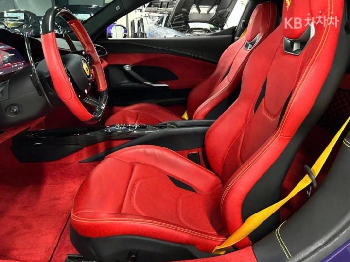 Ferrari 296 GTB 3.0 V6 Base Type 7