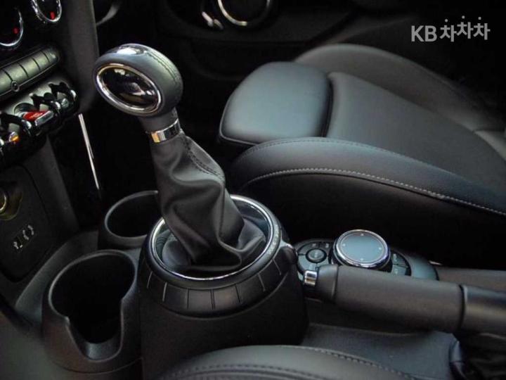 Mini Cooper 5 Duo D 1.5 Midtrim 10