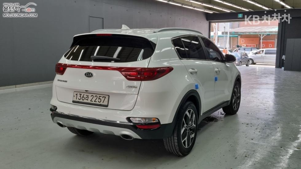 2019 - kia sportage