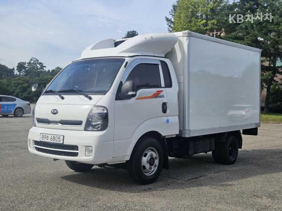 2017 - kia bongo iii