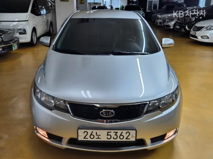 Kia Forte Hatchback 1.6 GDI Prestige Base Type 6