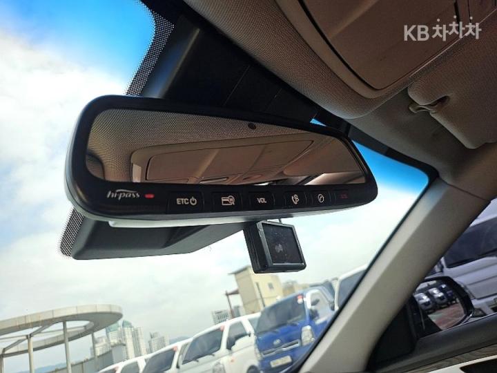 Hyundai Genesis DH G330 Premium 9