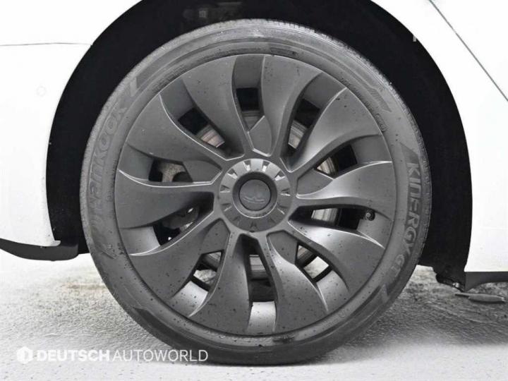 Tesla Model 3 Long Range 6