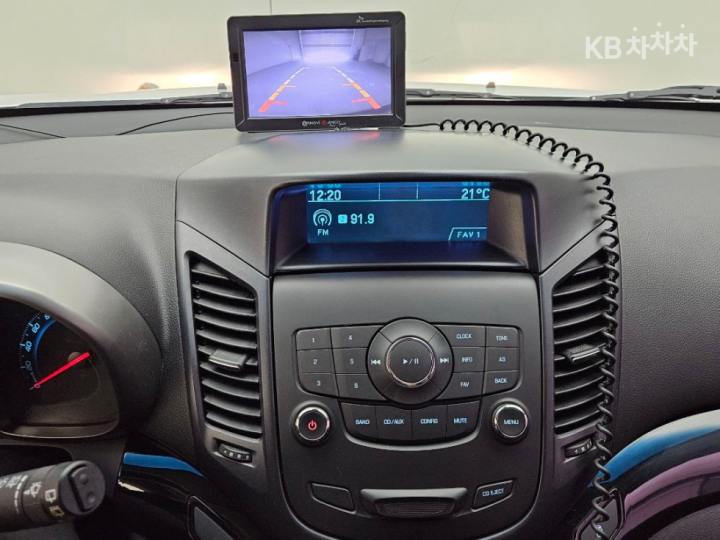 Chevrolet Orlando LPG LT Premium 9