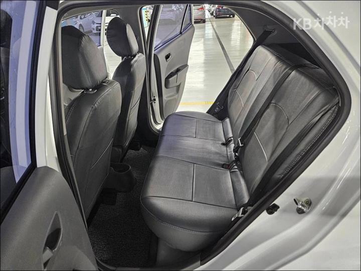 Kia Morning Urban JA 1.0 Gasoline Standard 8