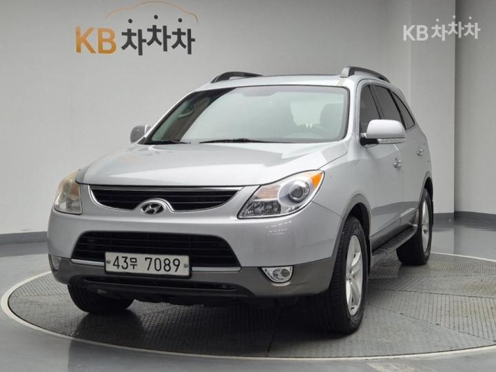 Hyundai Veracruz 2WD 300X DELUXE 2