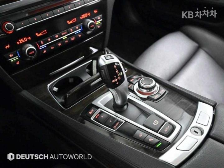 BMW 7 Series New 730Ld F02 10