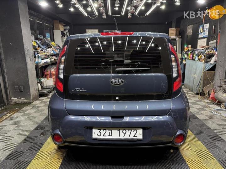 Kia Soul 1.6 GDi Luxury 4