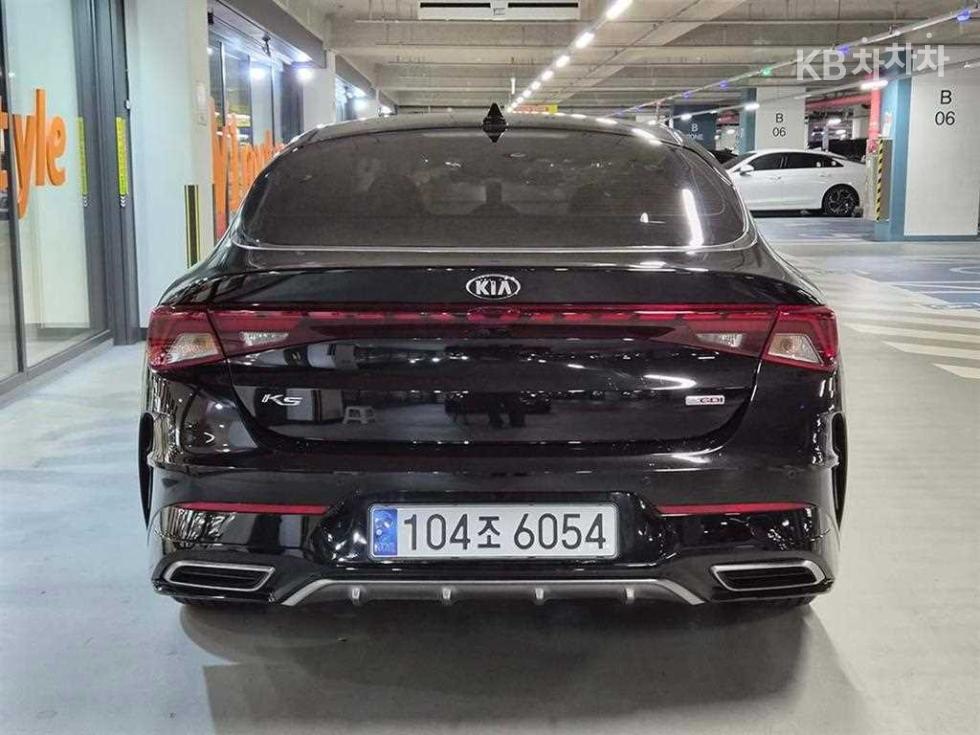 2021 - kia k5