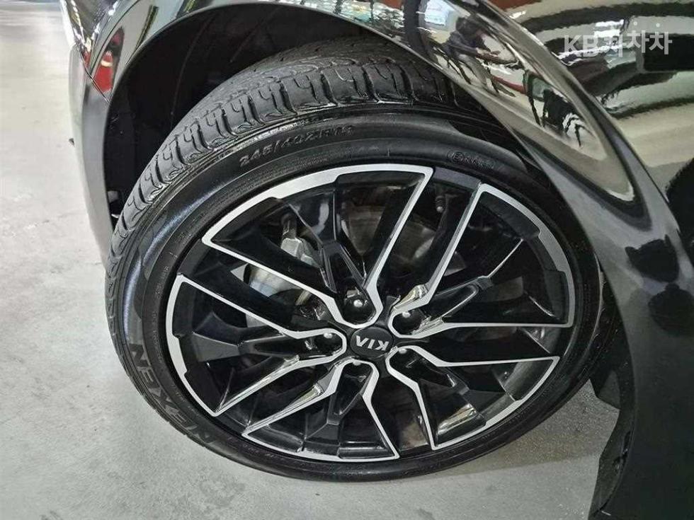 2021 - kia k5