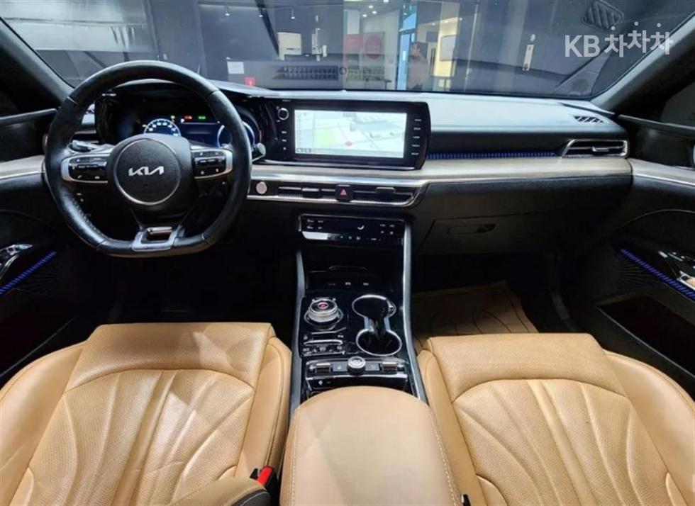 2023 - kia k5
