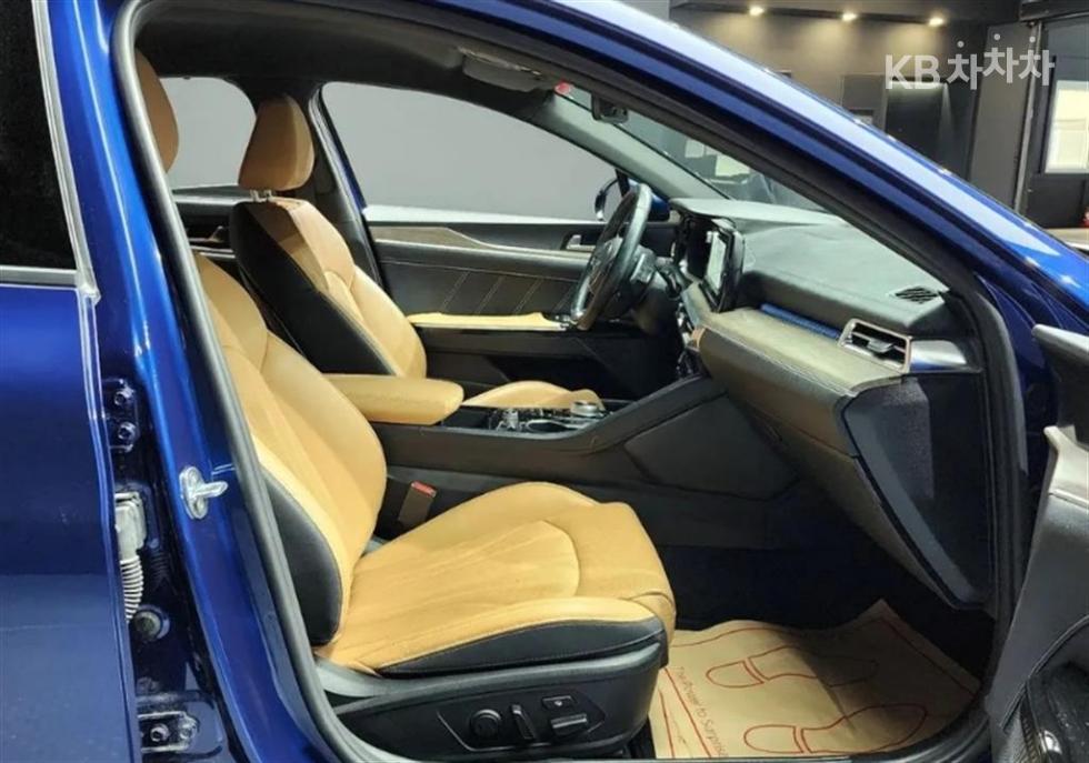 2023 - kia k5