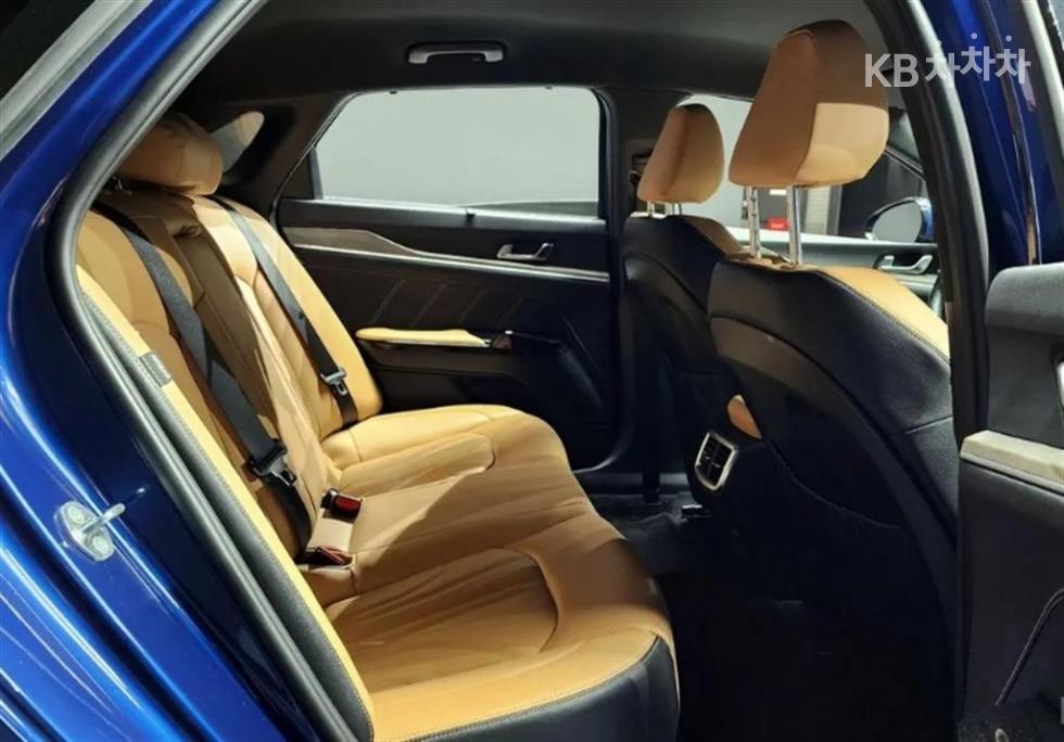2023 - kia k5
