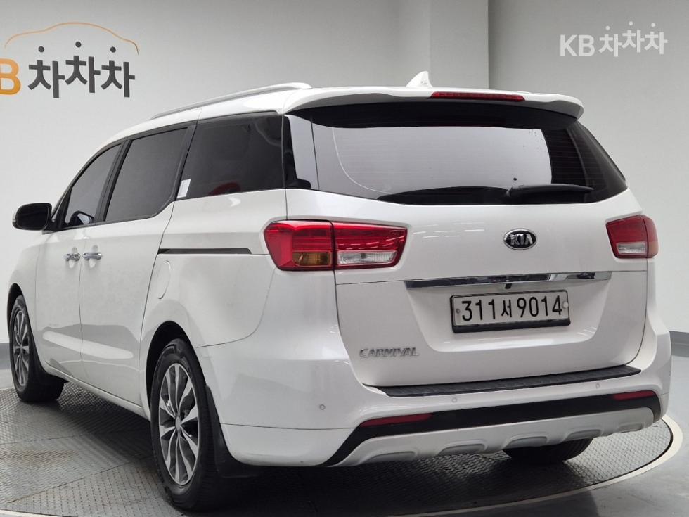 2016 - kia carnival