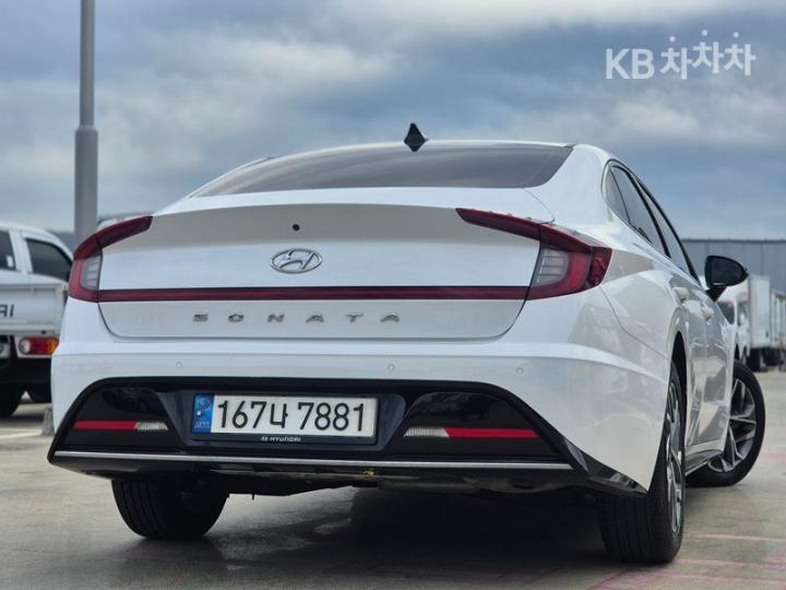 Hyundai Sonata 2.0 Modern - фото 2