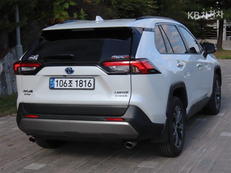 2024 - toyota rav4